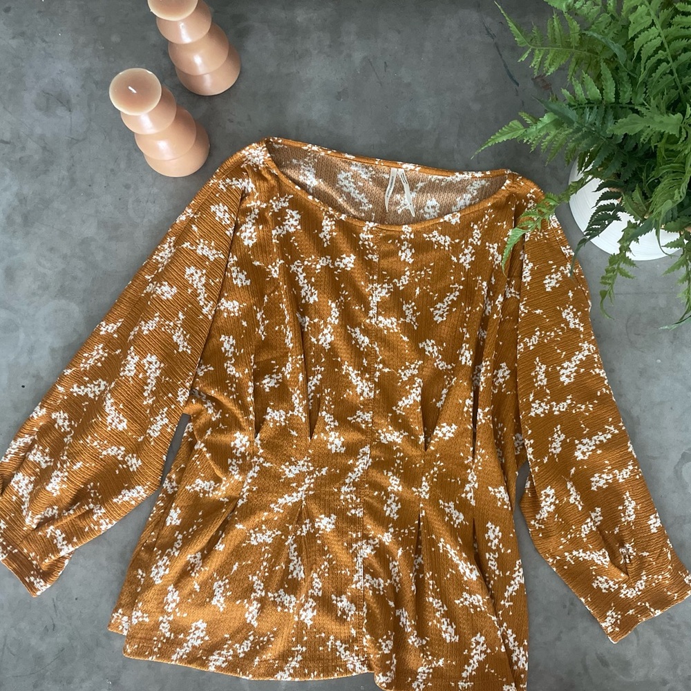 Anthropologie top, 3/4 sleeve, Size M